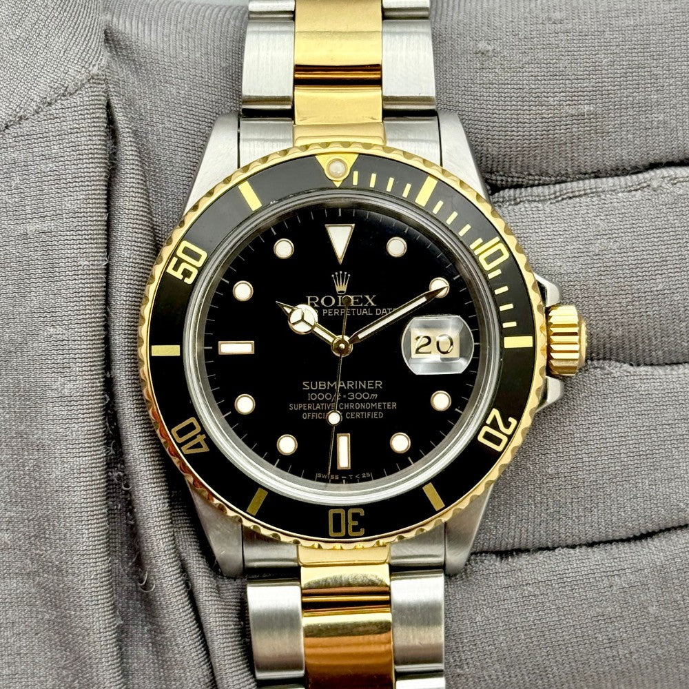 Rolex Submariner Date 16803