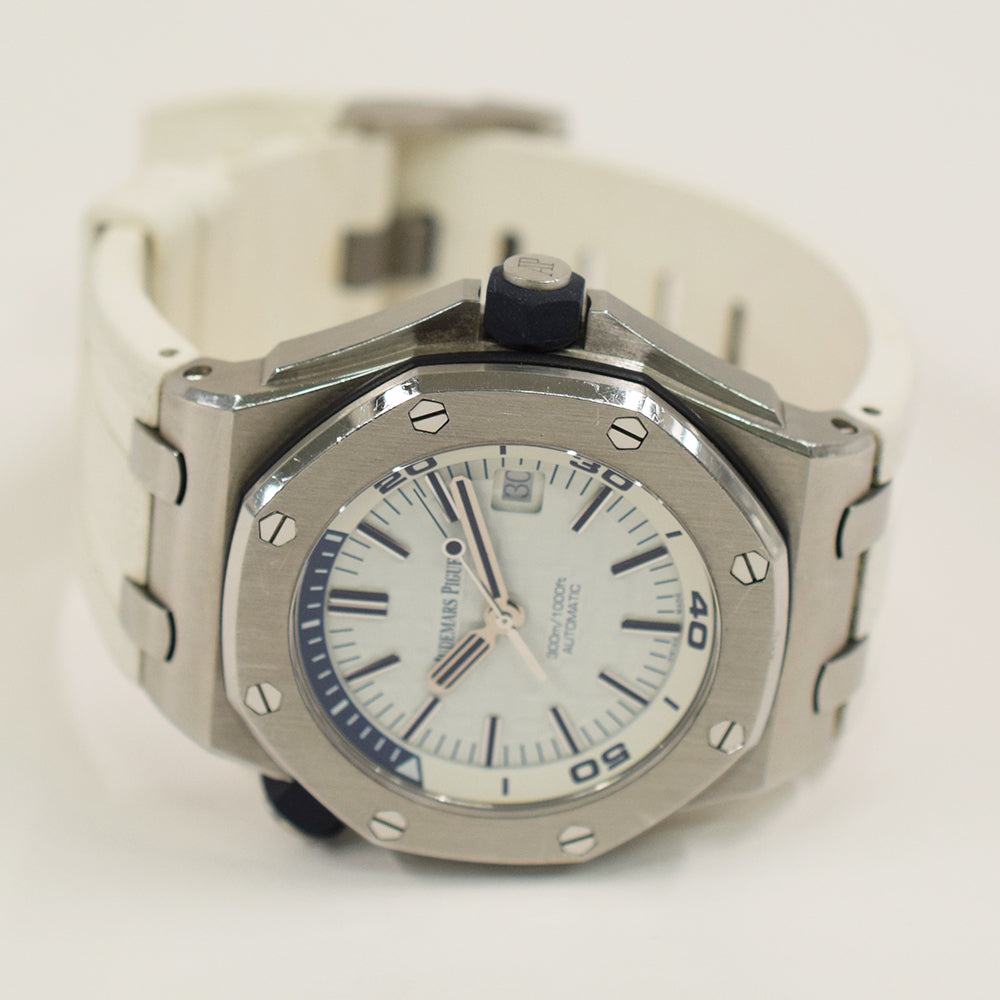 Audemars Piguet Royal Oak Offshore 15710ST.OO.A010CA.01