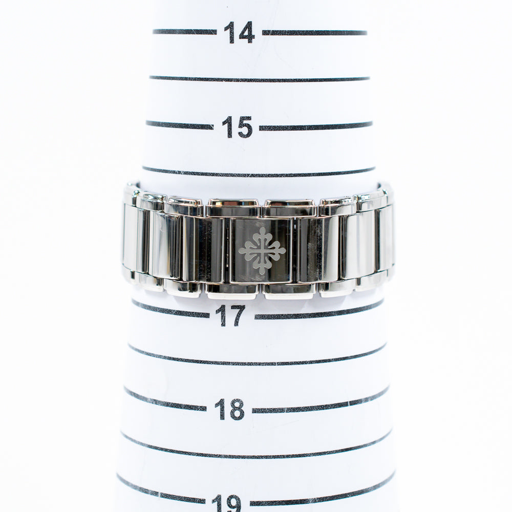 Patek Philippe Twenty-4 4910/1200A-001