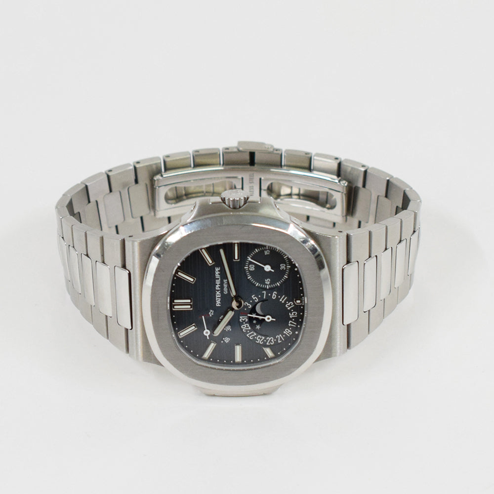 Patek Philippe Nautilus 5712/1A-001