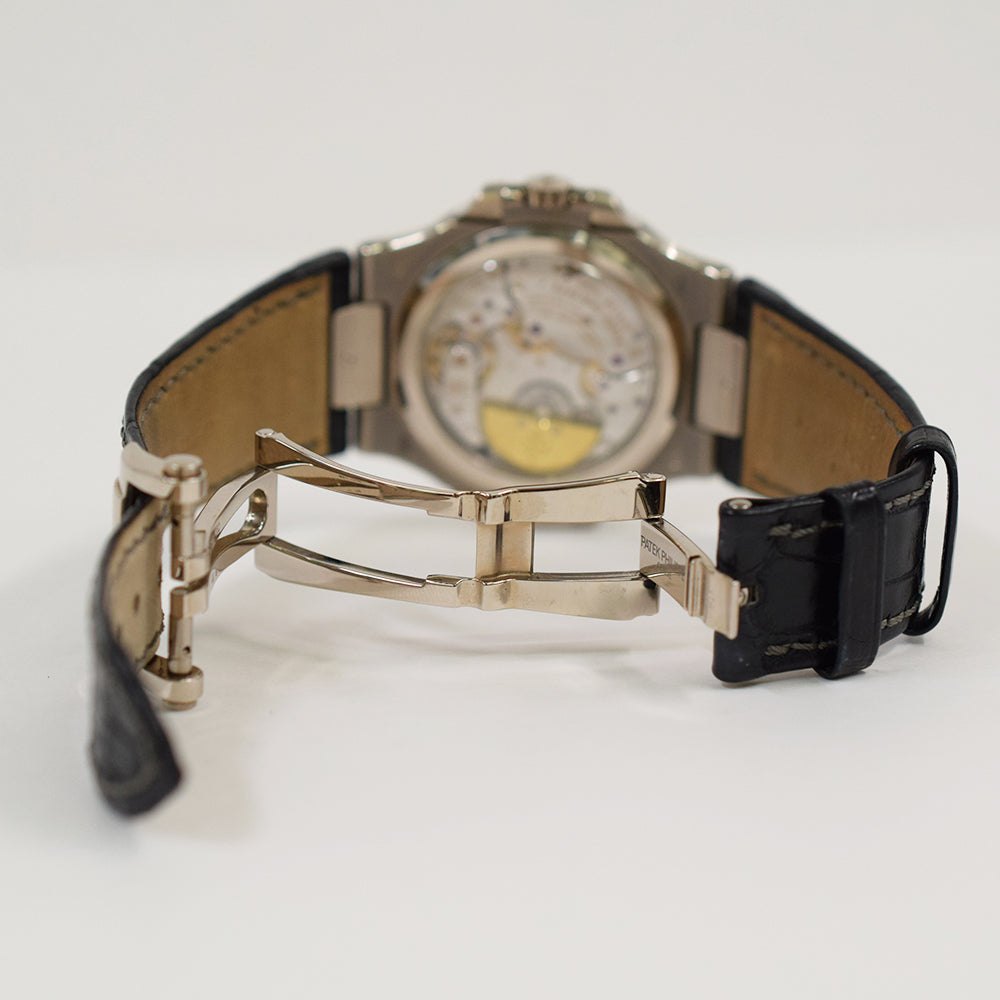 Patek Philippe Nautilus 5712G-001