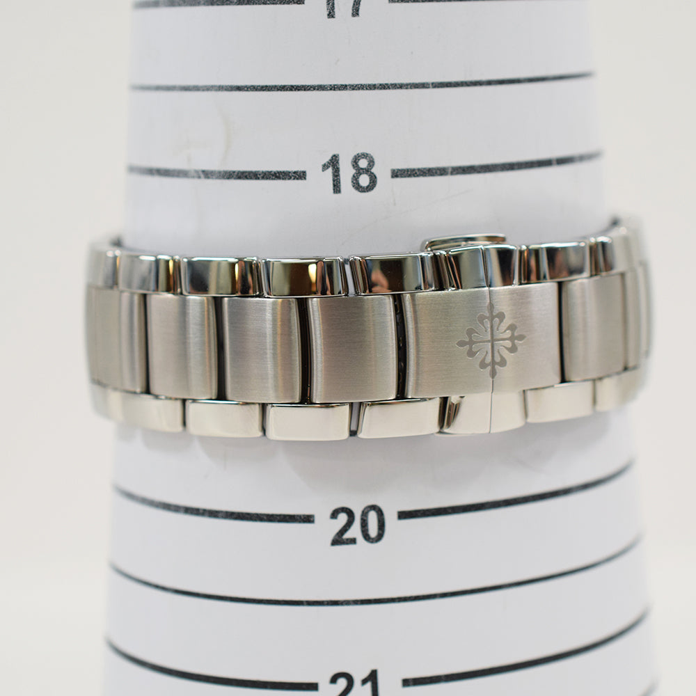 Patek Philippe Complications 5905/1A-001