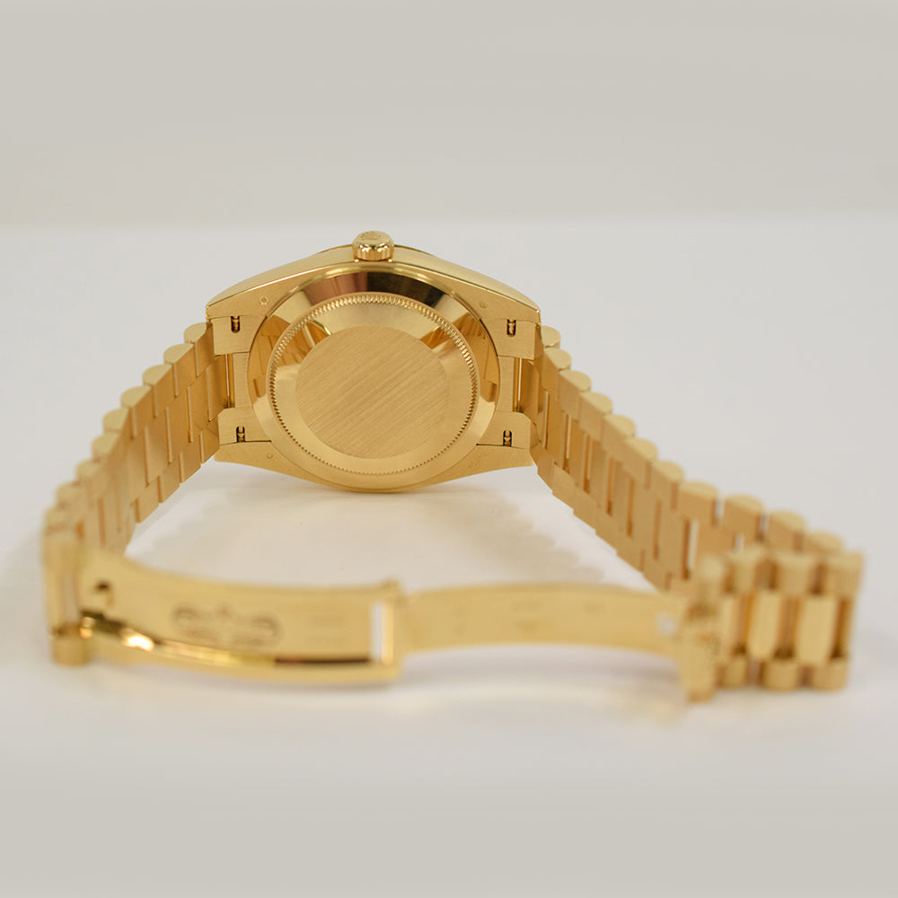 Rolex Day-Date 40 228238