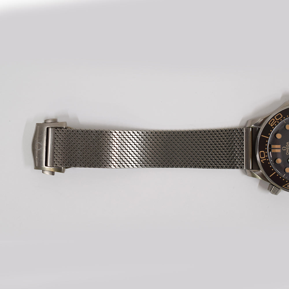 Omega Seamaster Diver 300 M 007 210.90.42.20.01.001