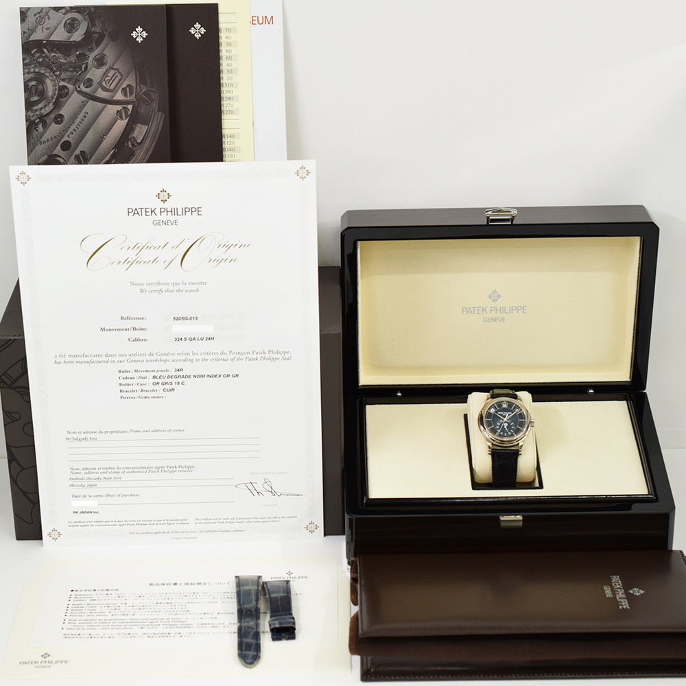 Patek Philippe Complications 5205G-013