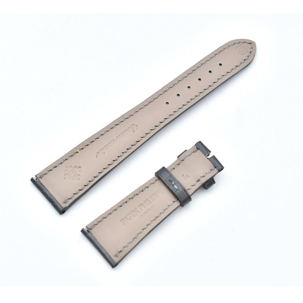 Patek Philippe Complications Annual Calendar 5135P-001