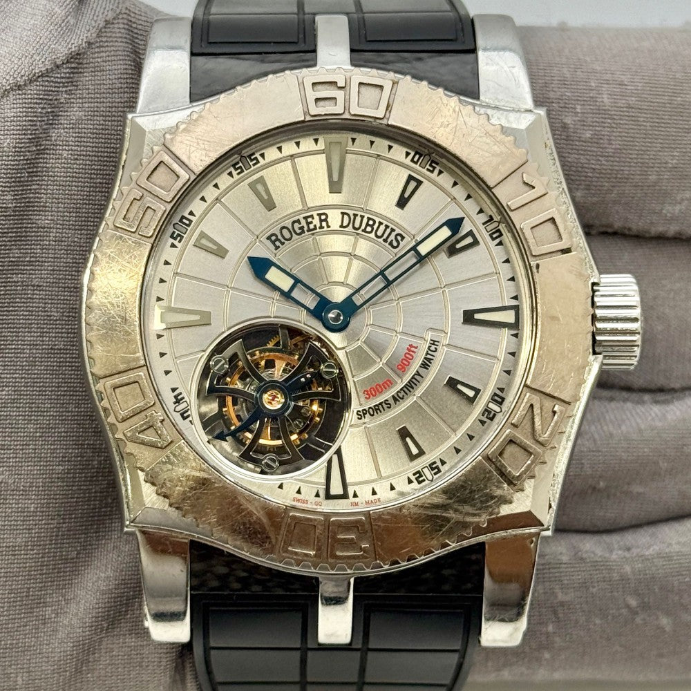 Roger Dubuis Easy Diver SE48 02 9/0